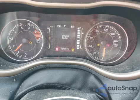 2017 Jeep Cherokee Latitude 4X4 z USA, uszkodzony, nr VIN 1C4PJMCS4HW614669